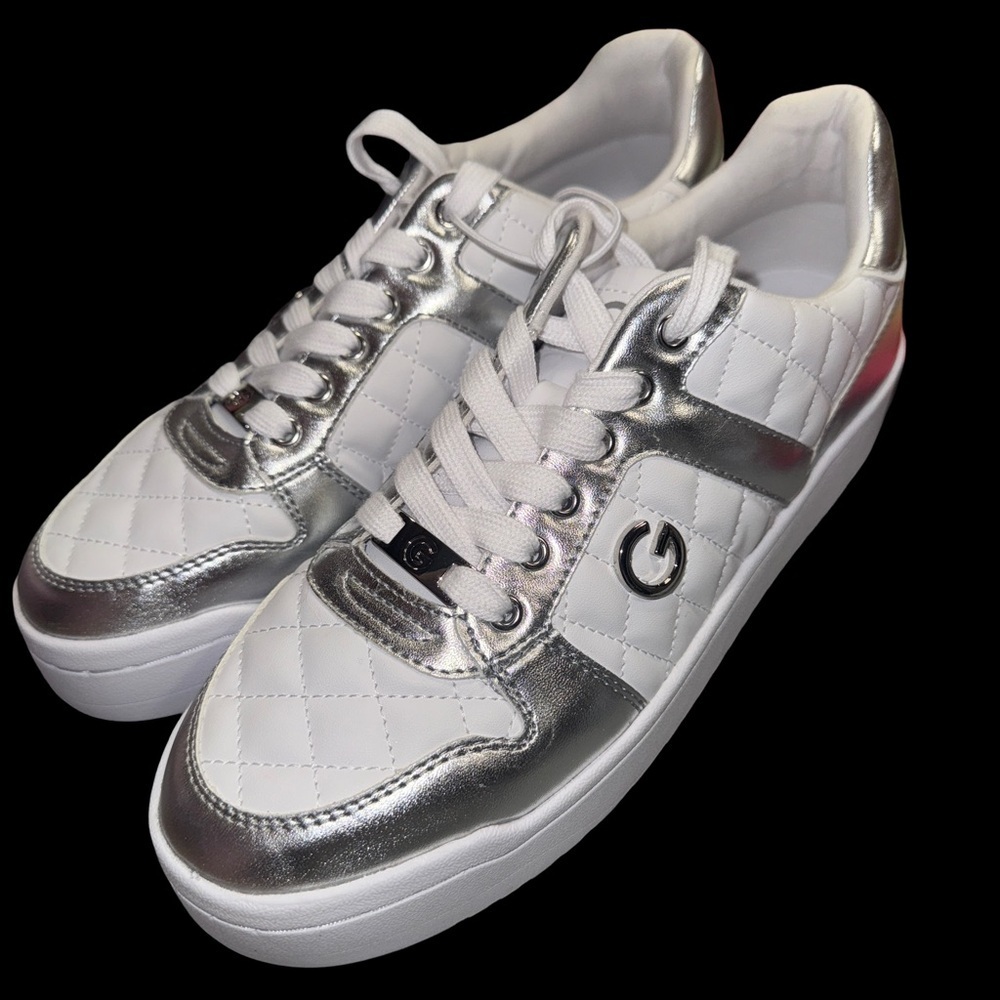GUESS Women's Casual Sneakers Shoes Size 10 White/Silver/Metallic Silver